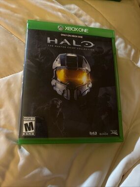 Xbox One Halo: The Master Chief Collection - Black with Yellow Accent